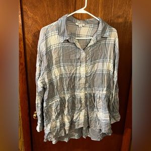 American Eagle flowy flannel (blue and white)